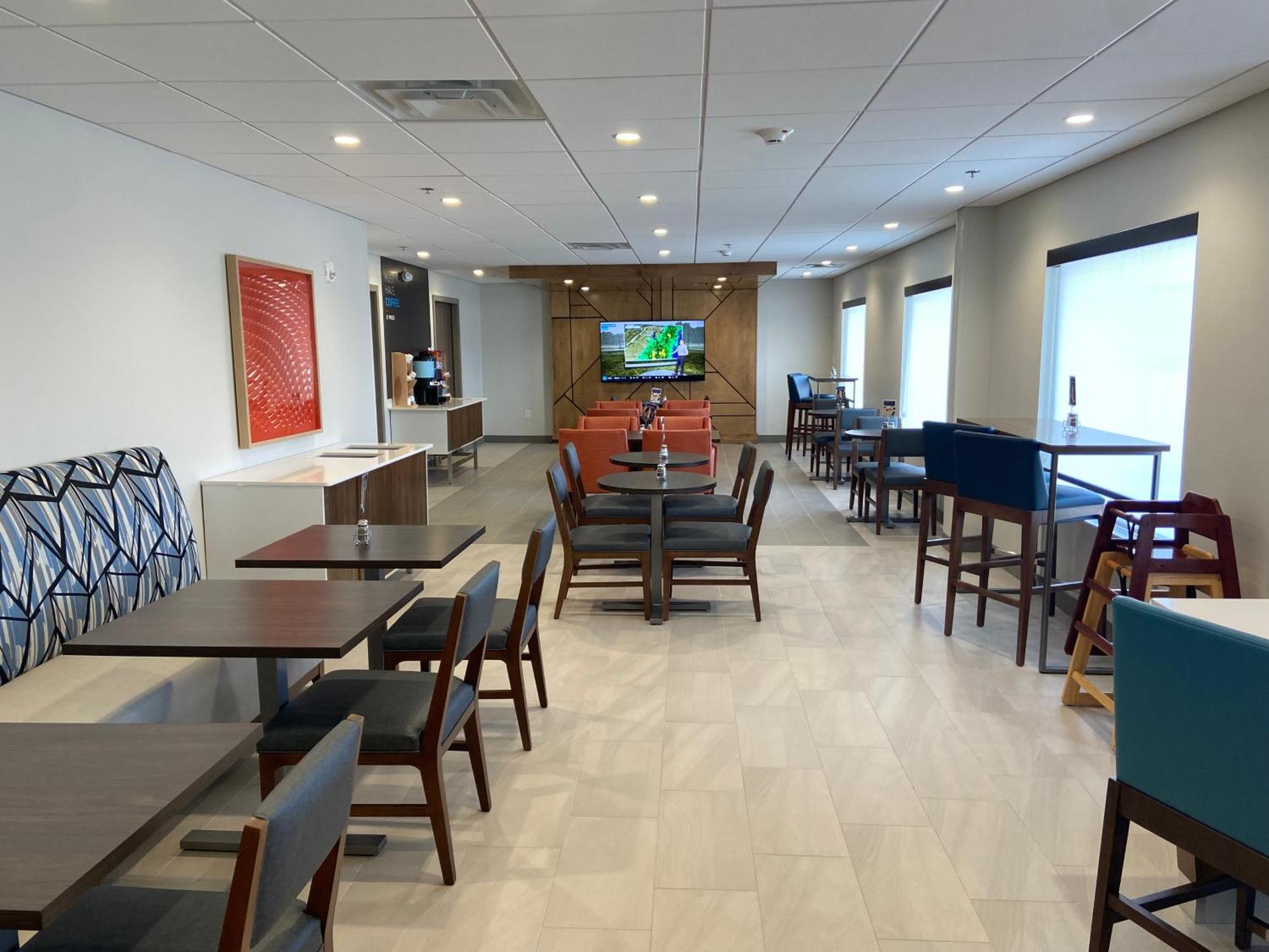 Holiday Inn Express & Suites Elyria By Ihg Exterior photo